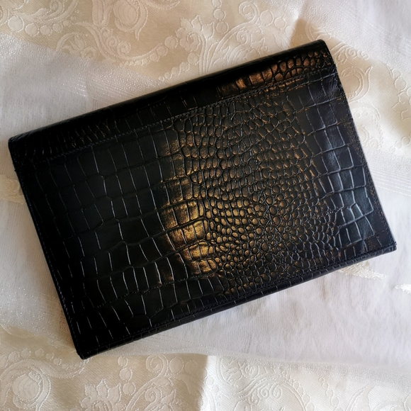 *sold* Danier black leather minimalist clutch, embossed snakeskin pattern purse - Picture 2 of 7